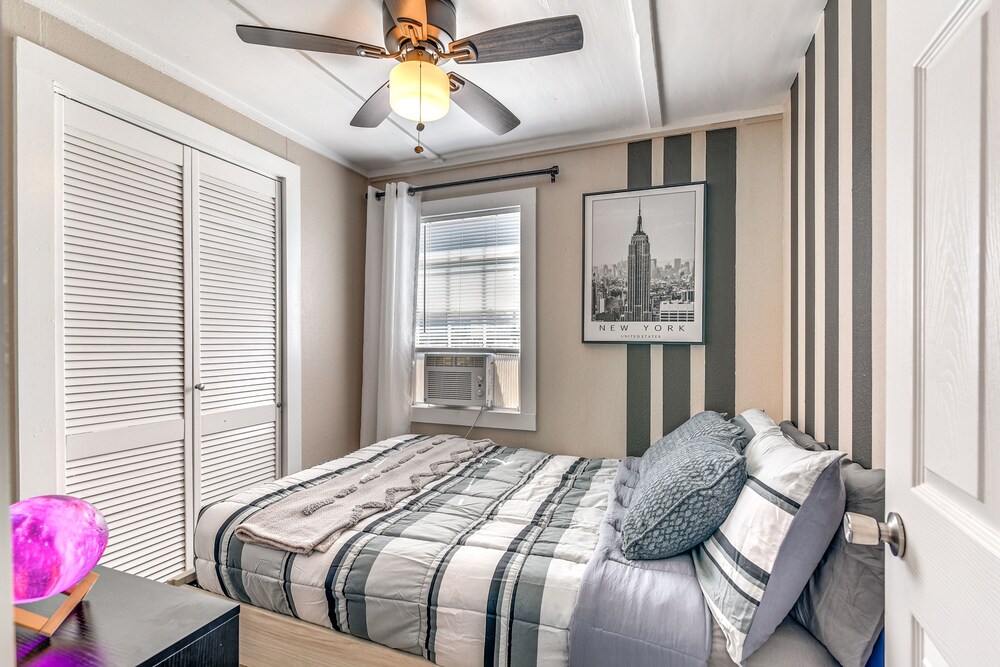 Texas Stilt House Walk to Surfside Beach! Surfside Beach Vrbo