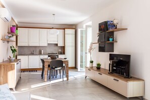 Lägenhet | Eget kök | Kylskåp, mikrovågsugn, ugn och spishäll