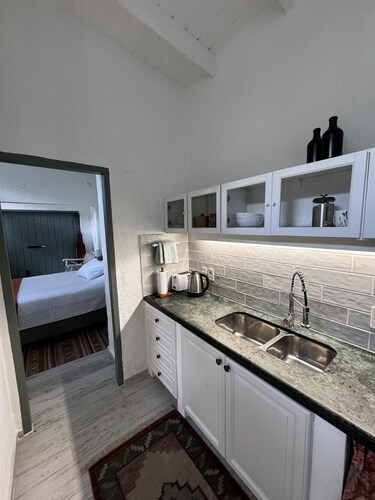 Gemütliches Hideaway Mitten im Pinienwald Zwischen Lagune und Meer