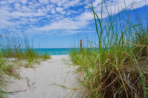 Amazing Beach House Duplex w/ Private Pool & Nearby Beach