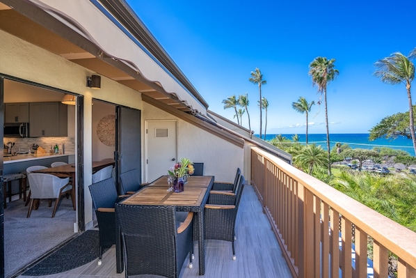 Luxury Apartment, 2 Bedrooms, Kitchen, Ocean View | Balcony view