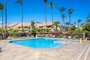 2 outdoor pools, pool umbrellas, pool loungers - Upscale Luxurious Ocean Resort Vistas (Kihei)