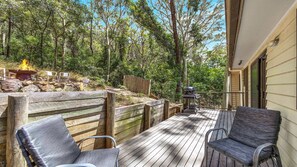 Terrace/patio - Treetops on the Bay by HolidayCo. (HARDYS BAY)