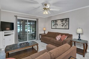 TV, fireplace, table tennis