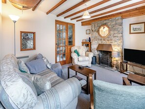 Living area - Looking for an affordable escape, Country View is ideal. (St Erth)