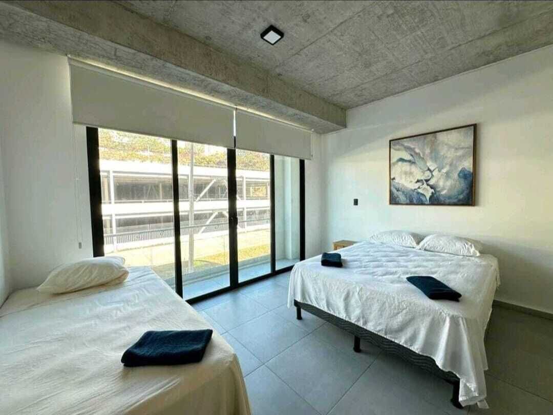 3 soverom, strykejern/-brett, wi-fi og sengetøy