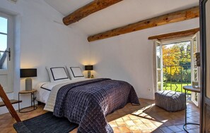 6 Schlafzimmer, Reisekinderbett, kostenloses WLAN, Bettwäsche