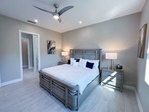 3 bedrooms, desk, iron/ironing board, free WiFi