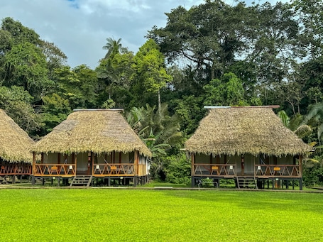 Terraza o patio. Nicky Amazon Lodge