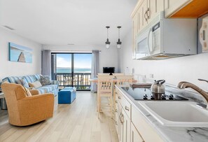 Condo estándar, 2 camas Queen size | Wifi gratis y ropa de cama