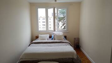 1 bedroom, free WiFi, bed sheets