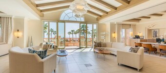 NEW!!! Discounted! Spring break! Amazing hotel suite in Newport Beach ocean view