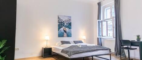 2 chambres, bureau, Wi-Fi, draps fournis