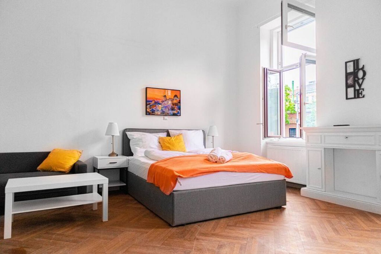 1 chambre, fer et planche à repasser, Wi-Fi, draps fournis