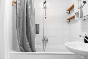 Hair dryer, towels, soap, shampoo