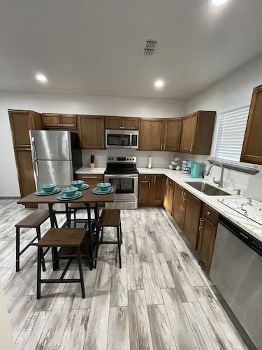 Chic 2 Bedroom 1 Bath home