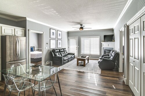 Pet-Friendly Waukee Condo: 14 Mi to Des Moines!