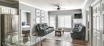 Pet-Friendly Waukee Condo: 14 Mi to Des Moines!