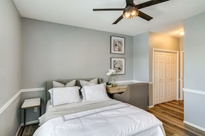 2 habitaciones, tabla de planchar con plancha, wifi y ropa de cama 