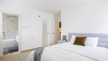 6 habitaciones, tabla de planchar con plancha y wifi gratis