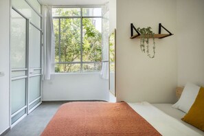 2 bedrooms, iron/ironing board