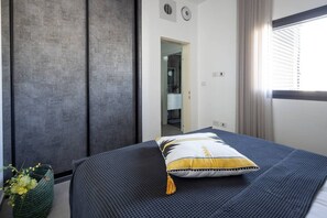 1 bedroom, iron/ironing board