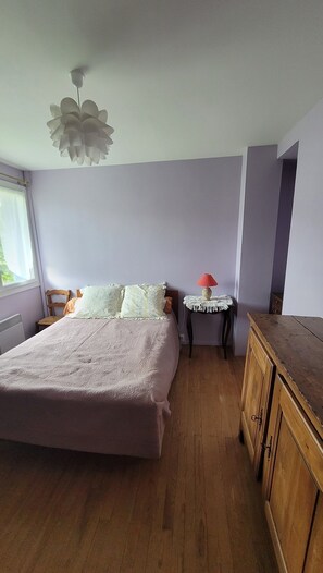 3 habitaciones, tabla de planchar con plancha y wifi gratis 