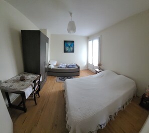 3 bedrooms, iron/ironing board, free WiFi - Maison de Village en Béarn, à 20 km de la Station de ski La Pierre Saint-martin (Arette)