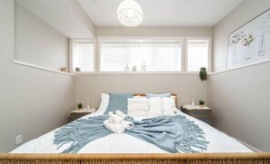 1 bedroom, iron/ironing board, free WiFi, bed sheets