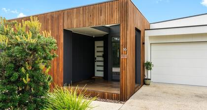 Best of Both Worlds Inverloch