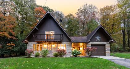Getaway Chalet-Spacious Beautiful Retreat- Laurel Highlands-Secluded Backyard!