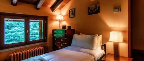 6 habitaciones, wifi y ropa de cama