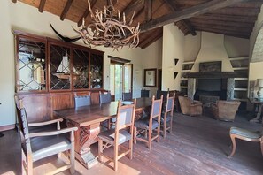 Dining - Villa Oasi - My Home in Como (Canzo)