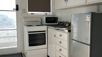 Familienapartment | Eigene Küche | Mini-Kühlschrank, Mikrowelle, Wasserkocher, Toaster
