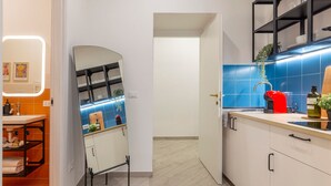 Unclassified image, 5 of 15, button - Cool and stylish city apartment - WiFi (Trieste)