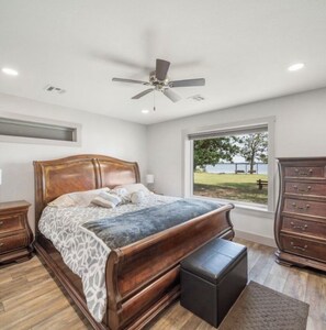 4 habitaciones, tabla de planchar con plancha y wifi gratis