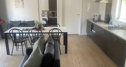 "The Thornton" 2 Bedroom Villa (WC) - Cabin Villa 4 Sleep 6