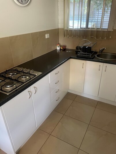 CABIN 2Q - Couple or single, motel style cabin