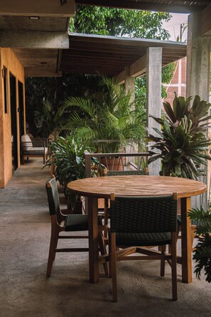 Deluxe Studio | Terrace/patio - Casa Marisa (Brisas de Zicatela)