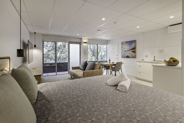 Strykjärn/strykbräda, gratis wi-fi och sängkläder