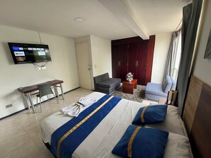 Deluxe Suite