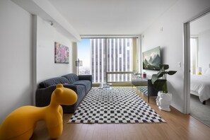 1 bedroom, iron/ironing board, WiFi, bed sheets - Luxury designed 1BR apartment (Beverly Hills)