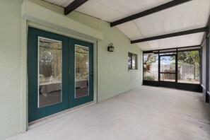 Interior - Beautiful family-friendly beachside home (Melbourne Beach)