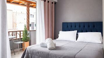 Comfort Double Room | Individually furnished, desk, laptop workspace, bed sheets