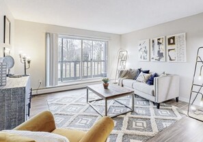 Superior Condo, Private Bathroom, Pool View | Living room | 55-inch Smart TV with digital channels, Netflix, Hulu