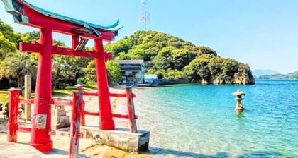 East Villa Shimanami right in front of the sea(petOK,BBQ,Max7,bike,SUP,kayak)