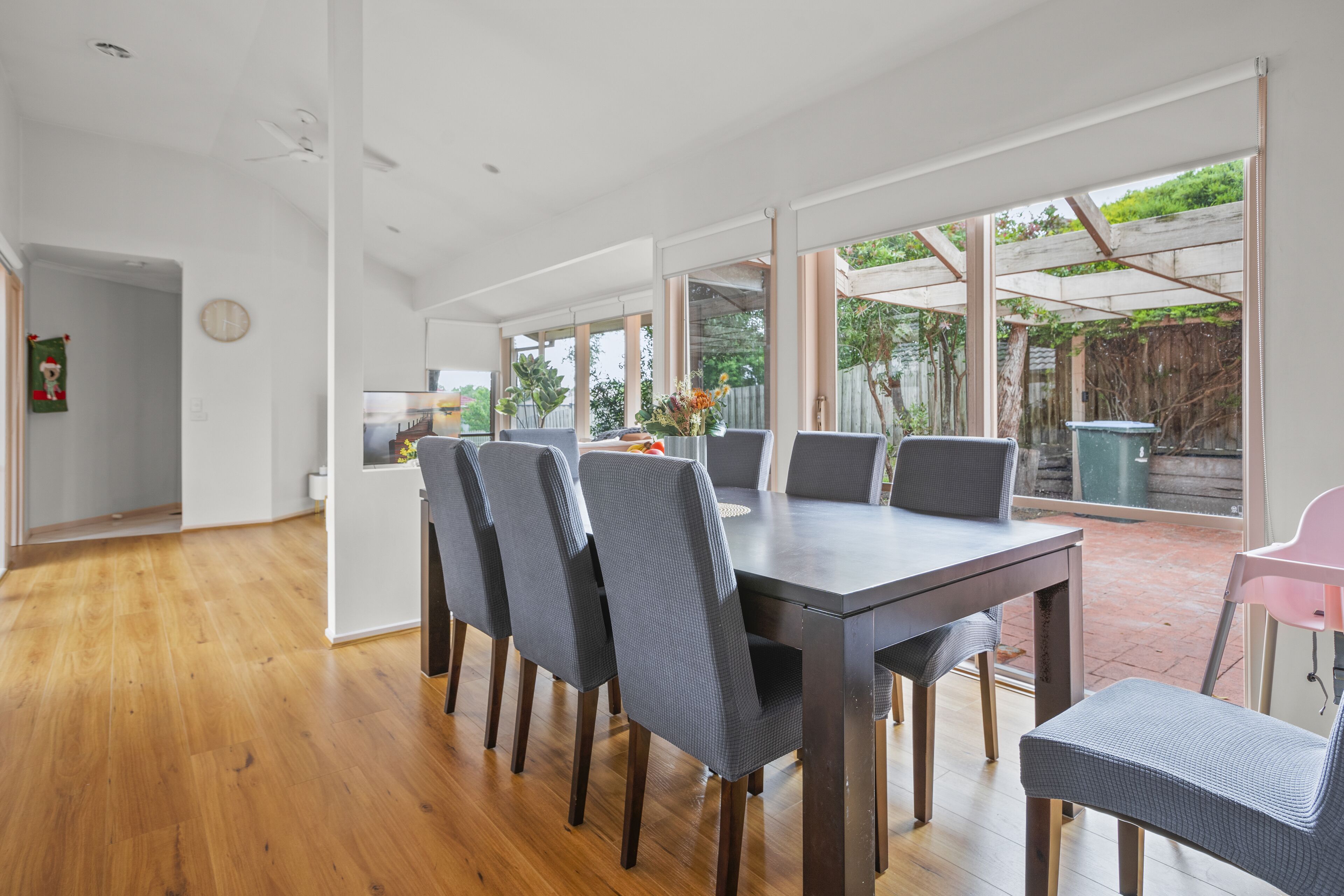 Comfort House, Garden View | In-room dining