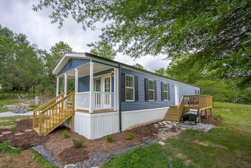Mountain Views, Hot tub & Fire Pit @ Bluebird Cottage