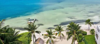 Charming Islamorada house with waterfront, private dock and beach