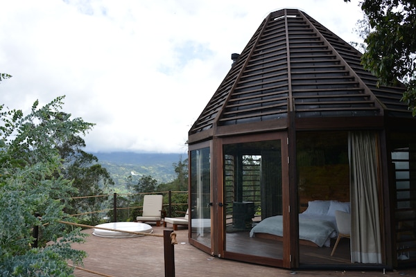Signature Cabin | 1 bedroom, in-room safe, laptop workspace, blackout drapes